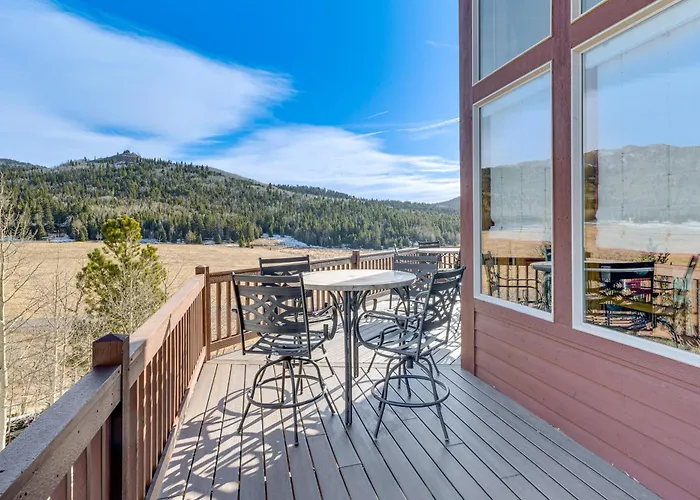 Hot Tub & Mtn Views: Cripple Creek Retreat