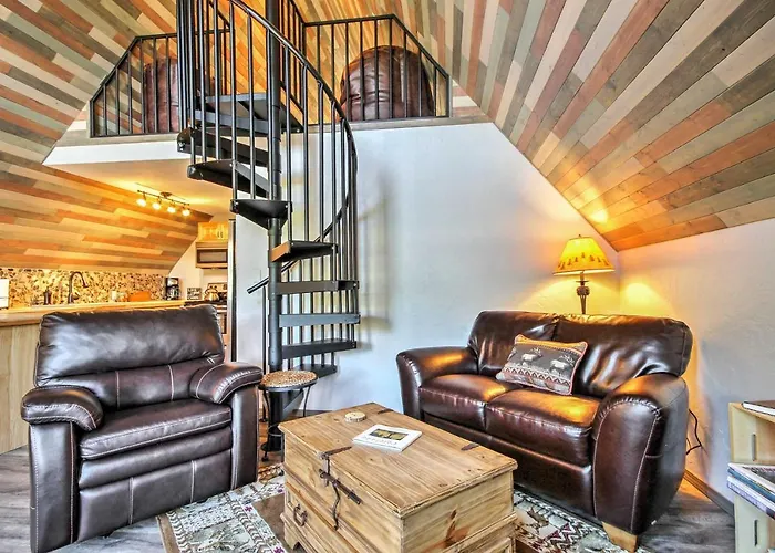 Hillside Cripple Creek Cabin W/ Hot Tub, Mtn Views